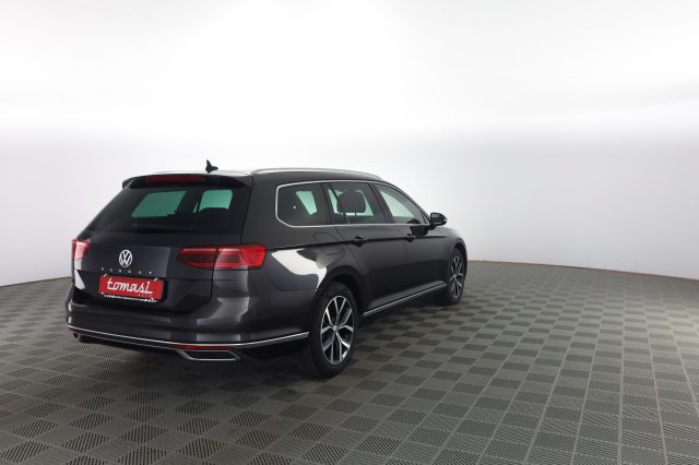 VOLKSWAGEN Passat usata 3
