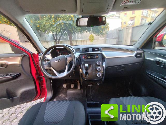 MAHINDRA KUV100 usata, con Sound system