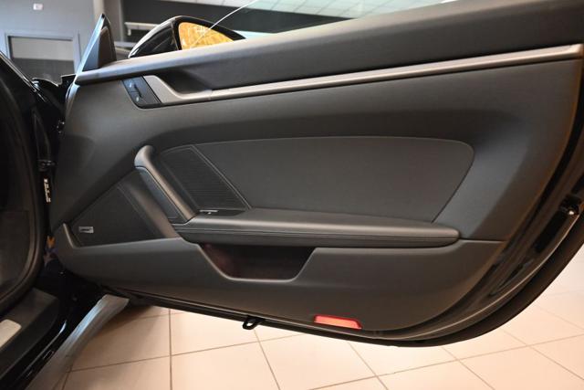 PORSCHE 992 usata 31