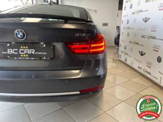 BMW 318 usata, con Fari LED