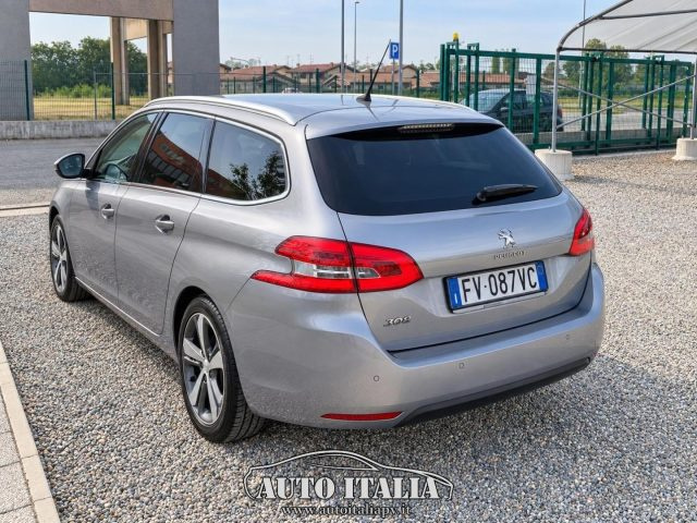 PEUGEOT 308 usata, con Airbag laterali