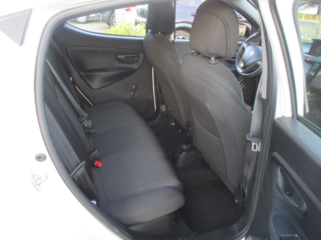 LANCIA Ypsilon usata, con Chiusura centralizzata