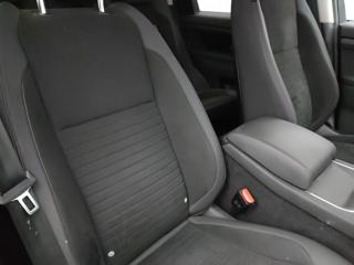 LAND ROVER Discovery Sport usata, con Sedile posteriore sdoppiato