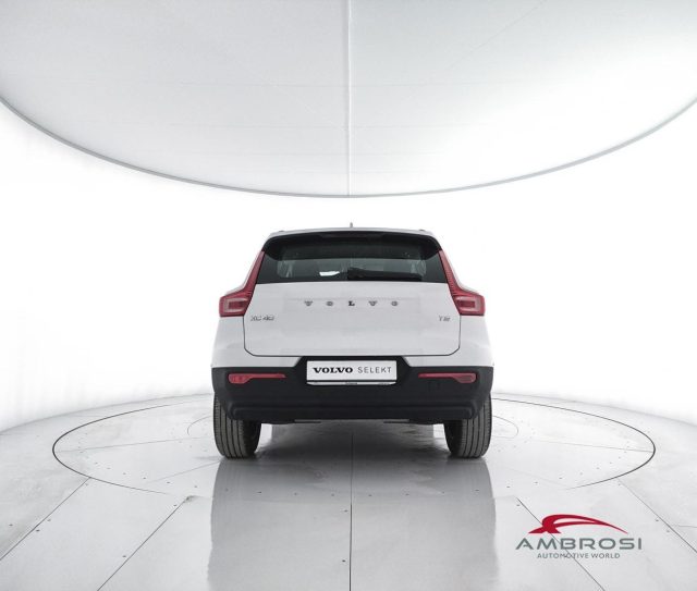 VOLVO XC40 usata 4