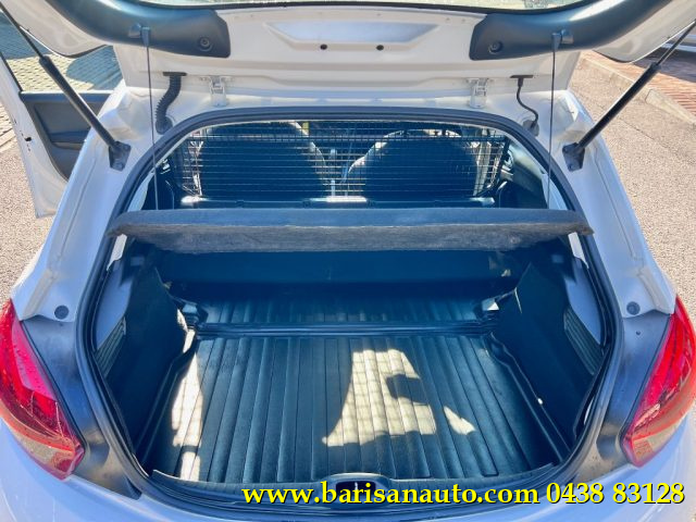 PEUGEOT 208 usata, con Boardcomputer