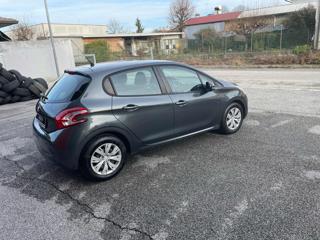 PEUGEOT 208 usata, con Alzacristalli elettrici