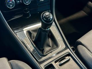 VOLKSWAGEN Golf usata, con Controllo automatico clima
