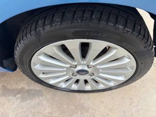 FORD Fiesta usata, con Specchietti laterali elettrici