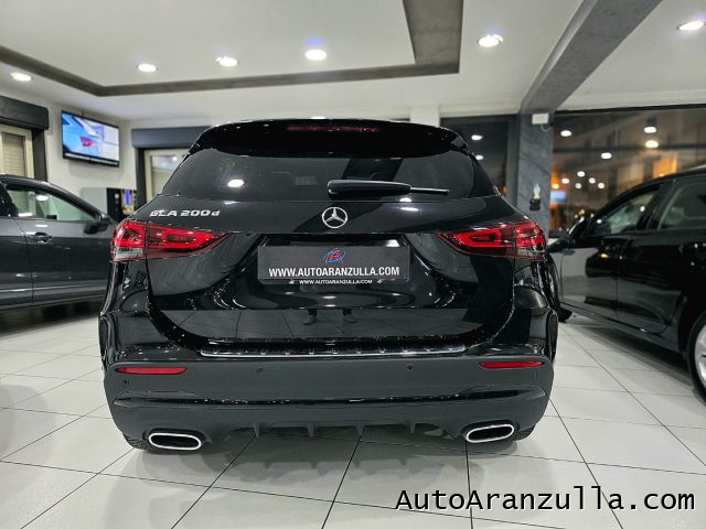 MERCEDES-BENZ GLA 200 usata, con Alzacristalli elettrici