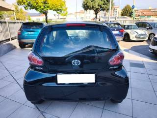 TOYOTA Aygo usata, con Alzacristalli elettrici