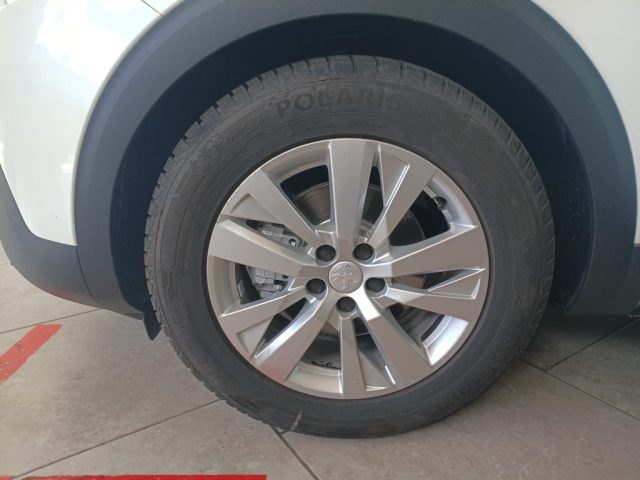 PEUGEOT 3008 usata, con Volante in pelle