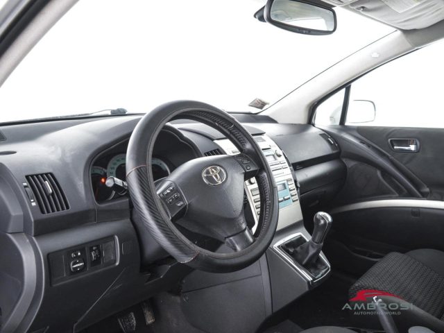 TOYOTA Corolla usata 7