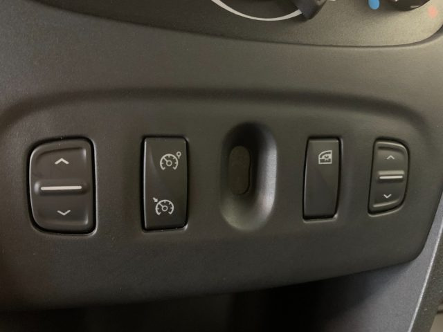 DACIA Sandero usata, con Luci diurne LED