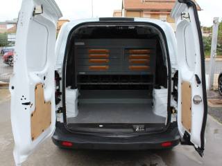 FORD Transit Courier usata, con Ruota di riserva