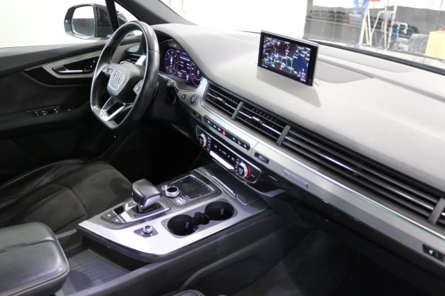 AUDI Q7 usata, con Bracciolo