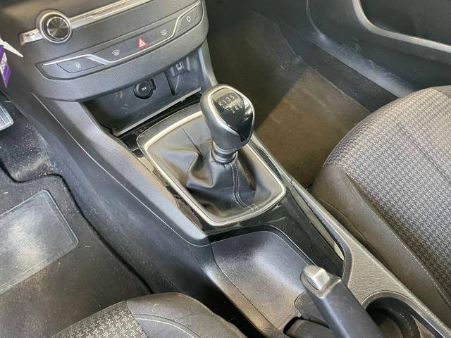 PEUGEOT 308 usata, con Park Distance Control