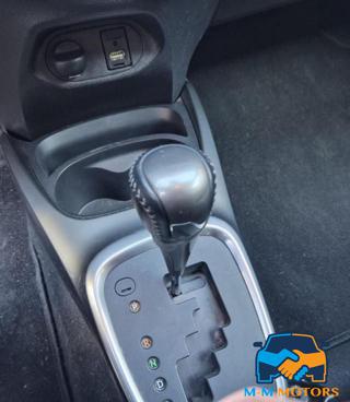 TOYOTA Yaris usata, con Servosterzo