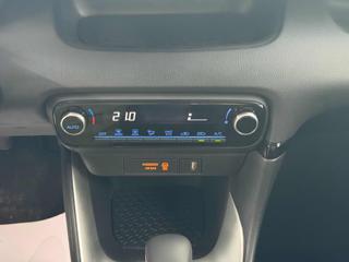 TOYOTA Yaris usata, con Telecamera per parcheggio assistito