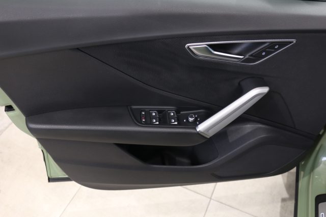 AUDI Q2 usata, con Airbag testa