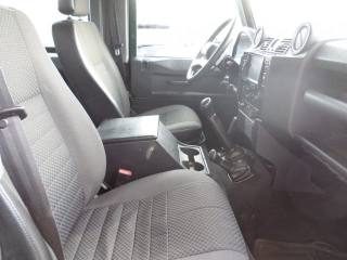 LAND ROVER Defender usata 17