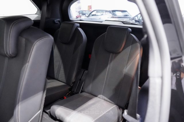 PEUGEOT 5008 usata, con Sensore di pioggia