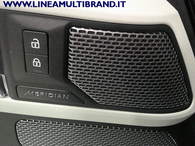 LAND ROVER Defender usata, con Interni in pelle