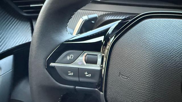 PEUGEOT 2008 usata, con Autoradio
