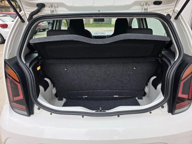 VOLKSWAGEN up! usata, con Park Distance Control