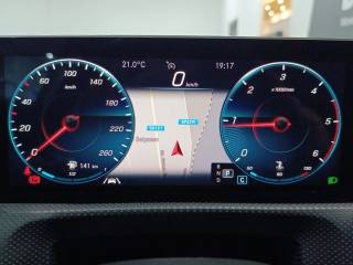 MERCEDES-BENZ A 180 usata, con Sedile posteriore sdoppiato