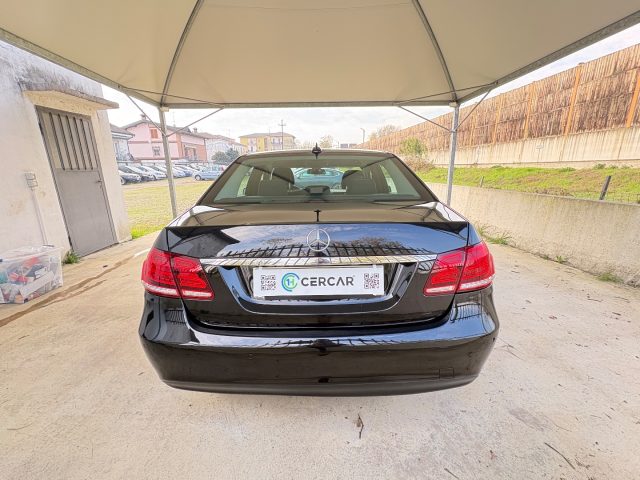 MERCEDES-BENZ E 200 usata, con Alzacristalli elettrici