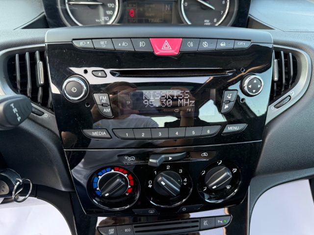 LANCIA Ypsilon usata 19