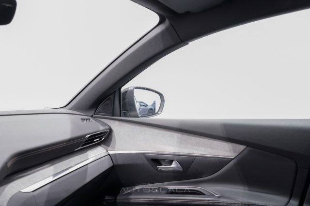 PEUGEOT 5008 usata, con Vivavoce