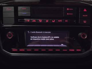 VOLKSWAGEN up! usata 21