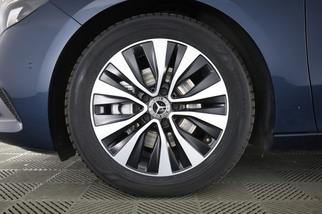 MERCEDES-BENZ CLA usata 8