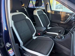 VOLKSWAGEN T-Roc usata 29
