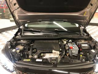 PEUGEOT 2008 usata, con Sensori di parcheggio posteriori