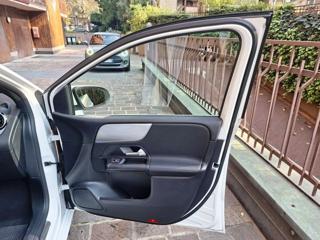 MERCEDES-BENZ B 180 usata, con Hill holder