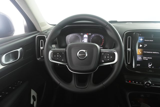 VOLVO XC40 usata 11
