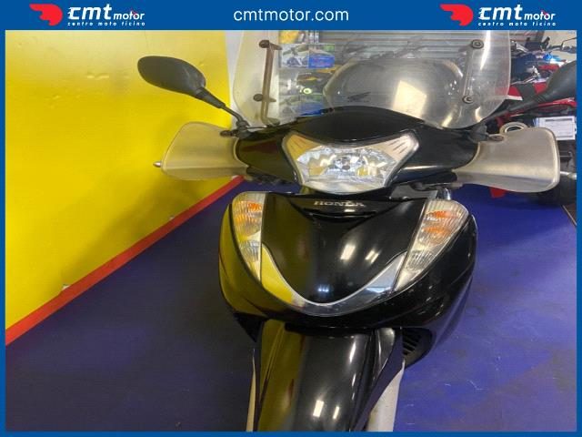 HONDA SH 300 i usata 5