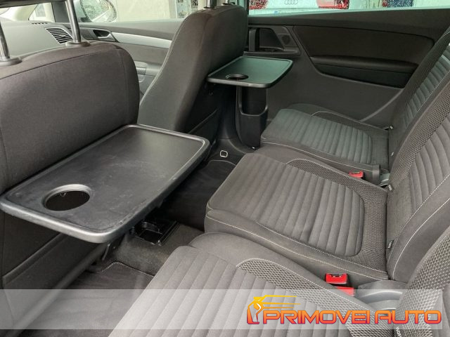 VOLKSWAGEN Sharan usata, con Autoradio