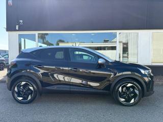 RENAULT Captur usata, con Autoradio