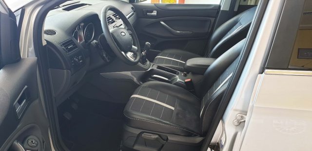 FORD Kuga usata, con Autoradio