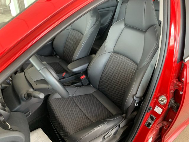 MAZDA 2 usata, con Fari LED