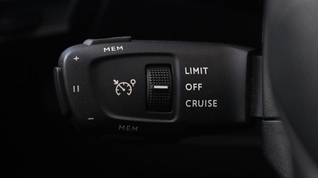 DS AUTOMOBILES DS 7 usata, con Specchietti laterali elettrici