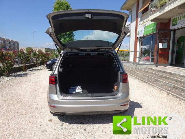 VOLKSWAGEN Golf Sportsvan usata, con Cerchi in lega