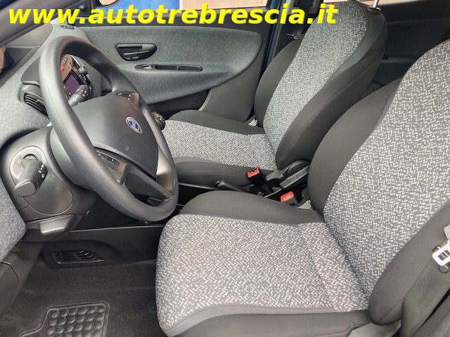 LANCIA Ypsilon usata, con ESP