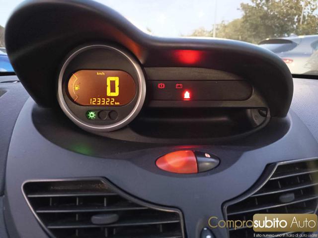 RENAULT Twingo usata 15
