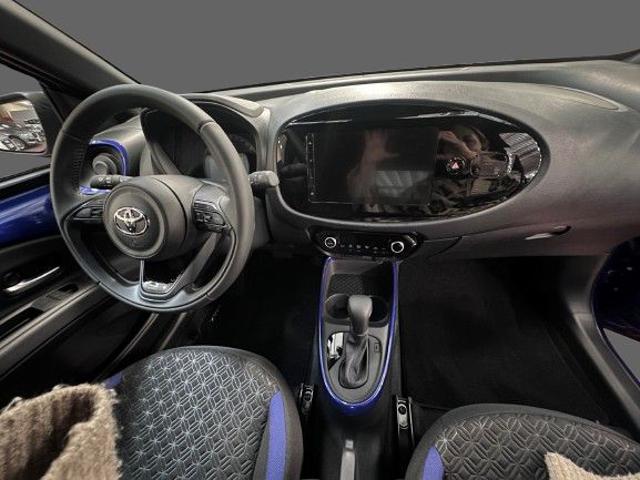 TOYOTA Aygo X usata, con Autoradio