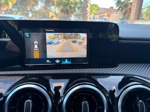 MERCEDES-BENZ CLA 200 usata, con Controllo automatico clima