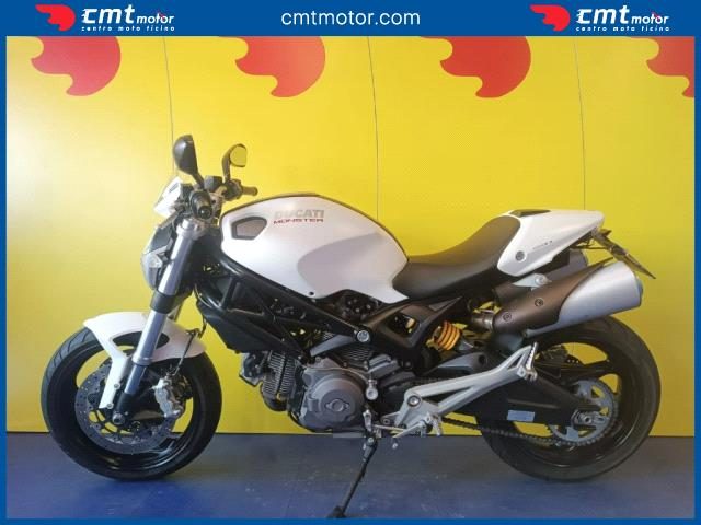 DUCATI Monster 696 usata 2